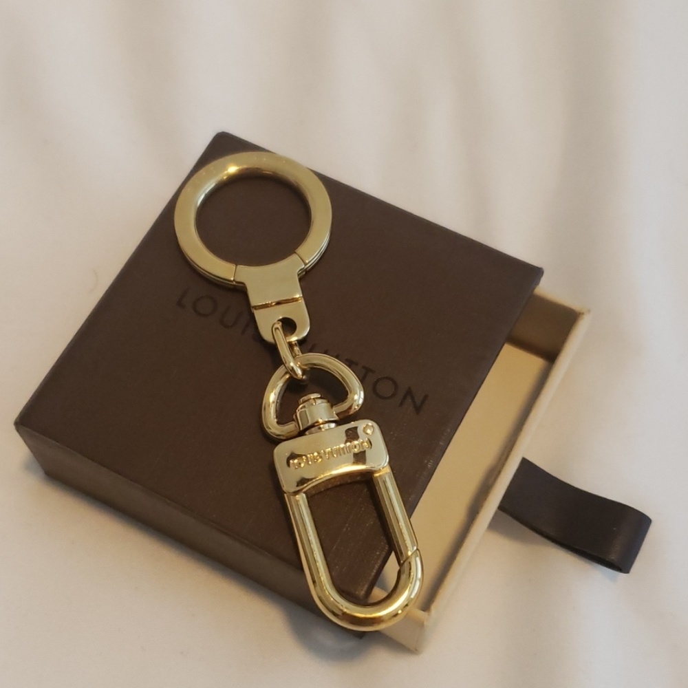 Louis Vuitton keyring / strap extender